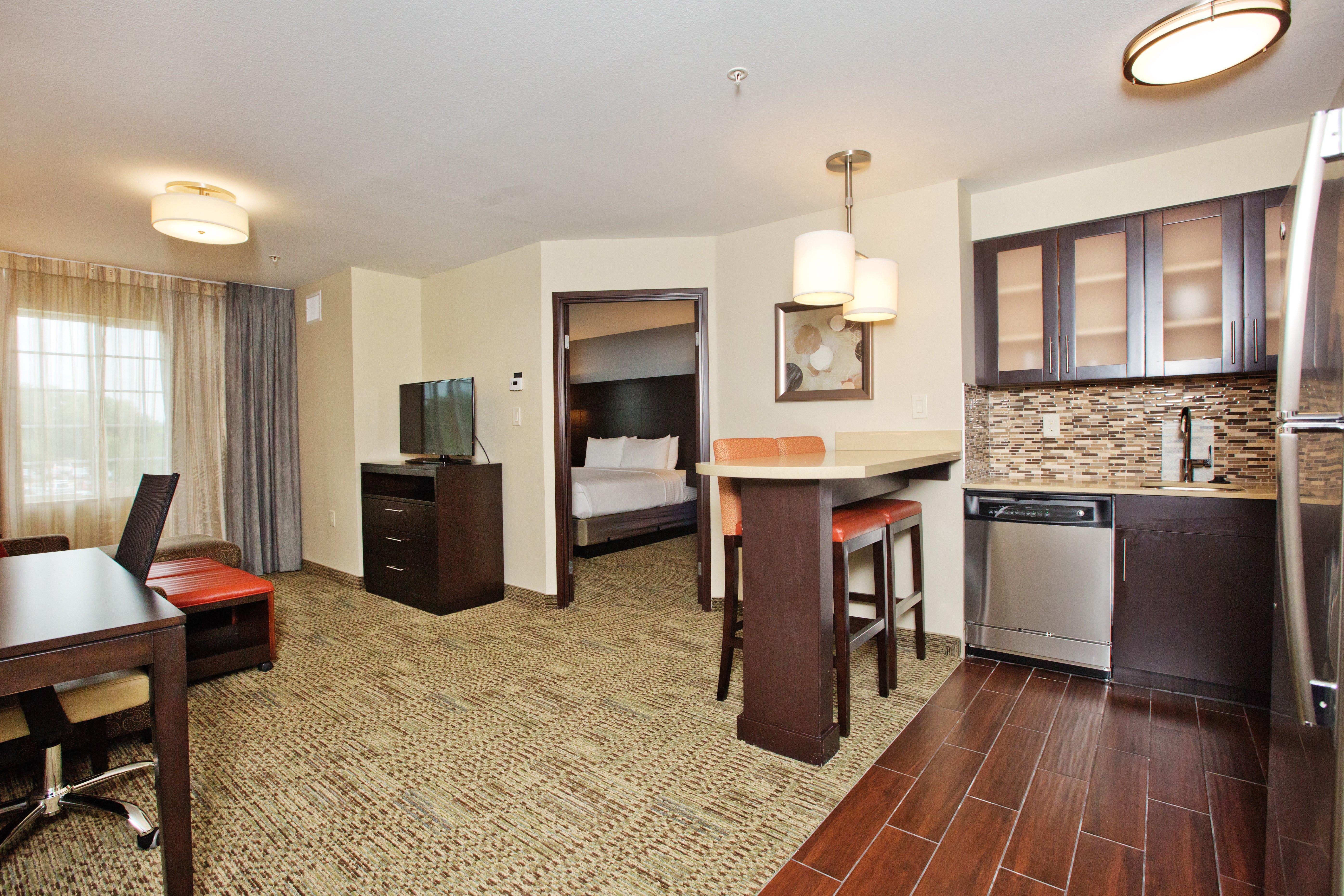 Staybridge Suites Austin South Interstate Hwy 35 By Ihg Eksteriør billede