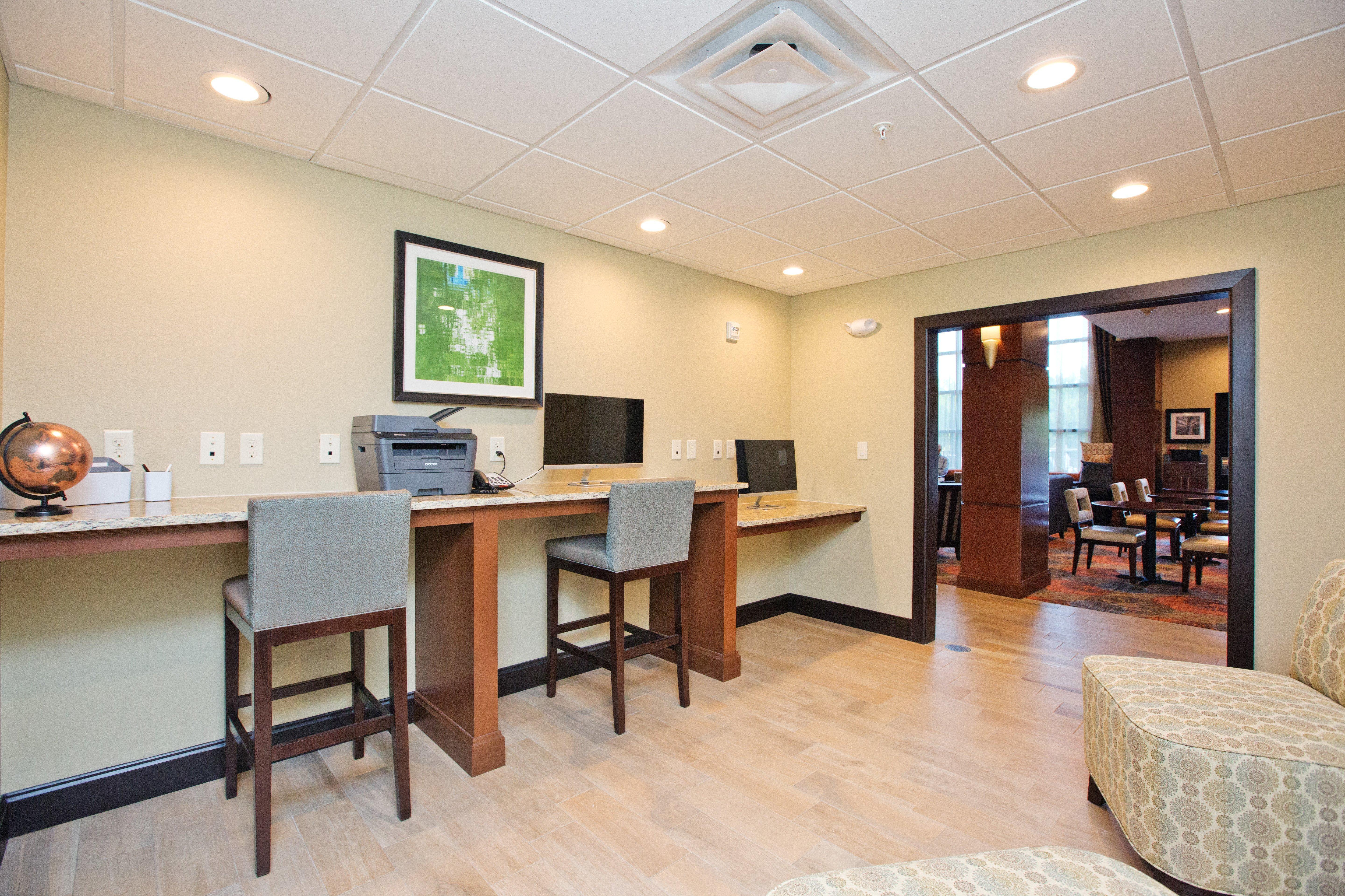 Staybridge Suites Austin South Interstate Hwy 35 By Ihg Eksteriør billede