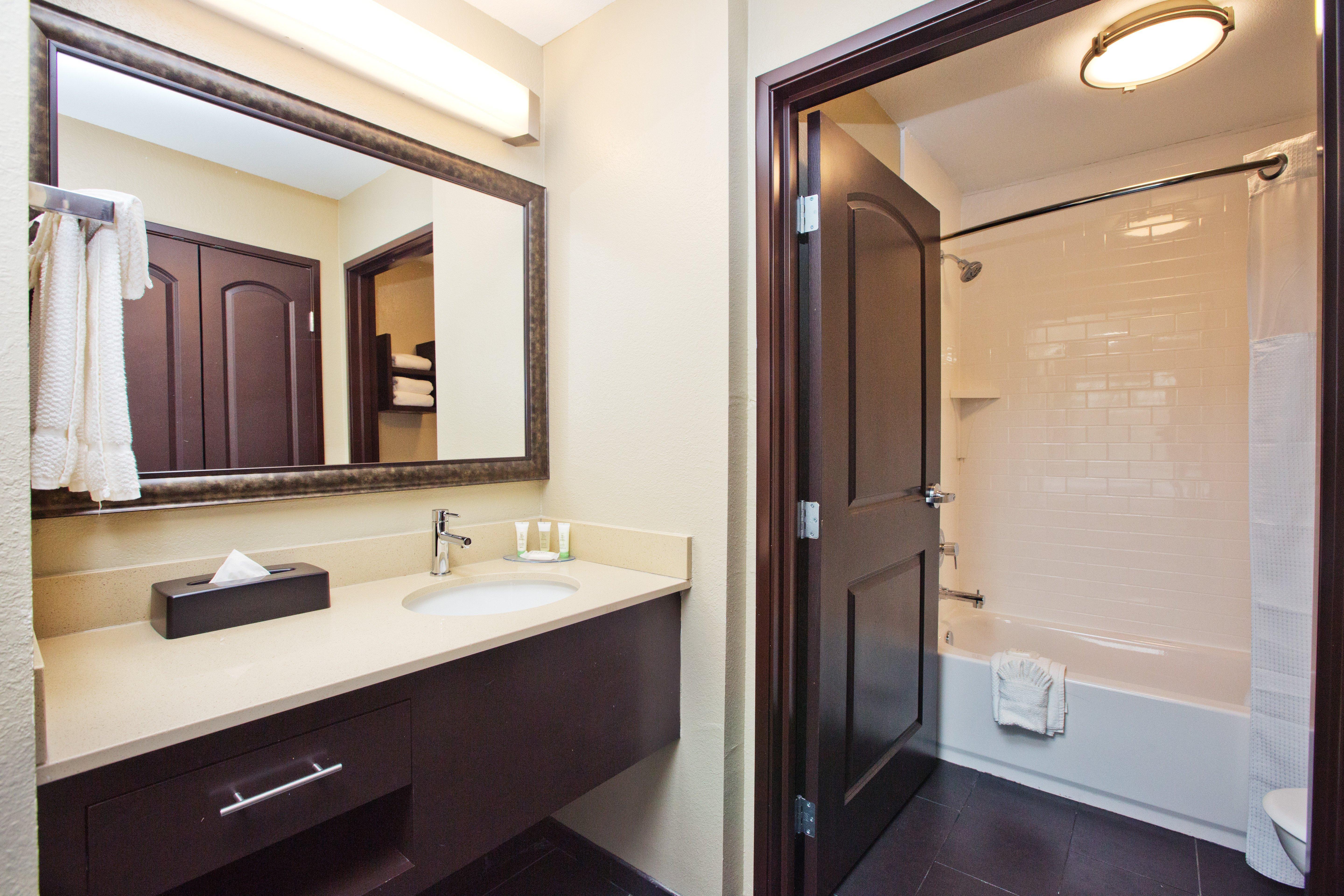 Staybridge Suites Austin South Interstate Hwy 35 By Ihg Eksteriør billede