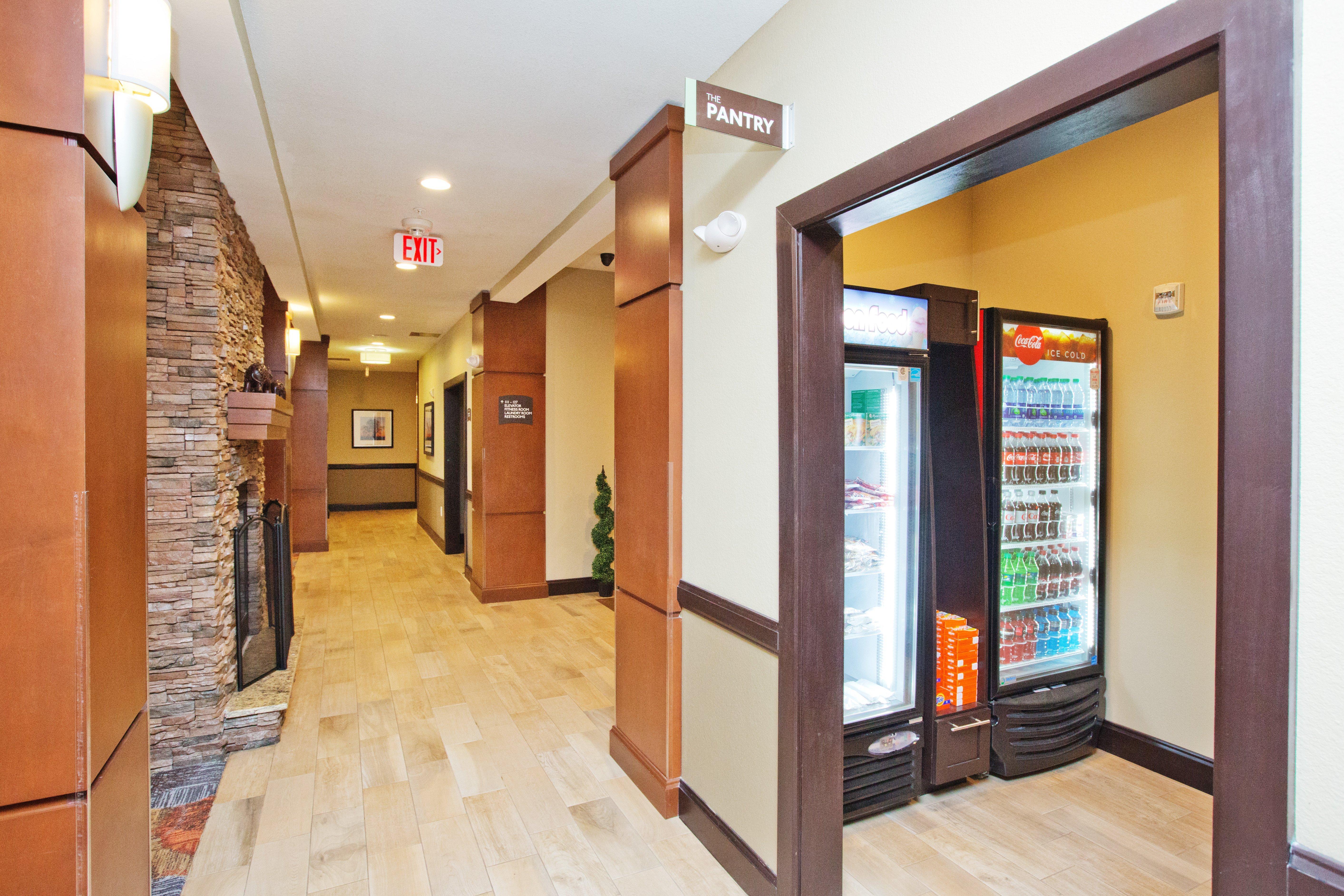 Staybridge Suites Austin South Interstate Hwy 35 By Ihg Eksteriør billede