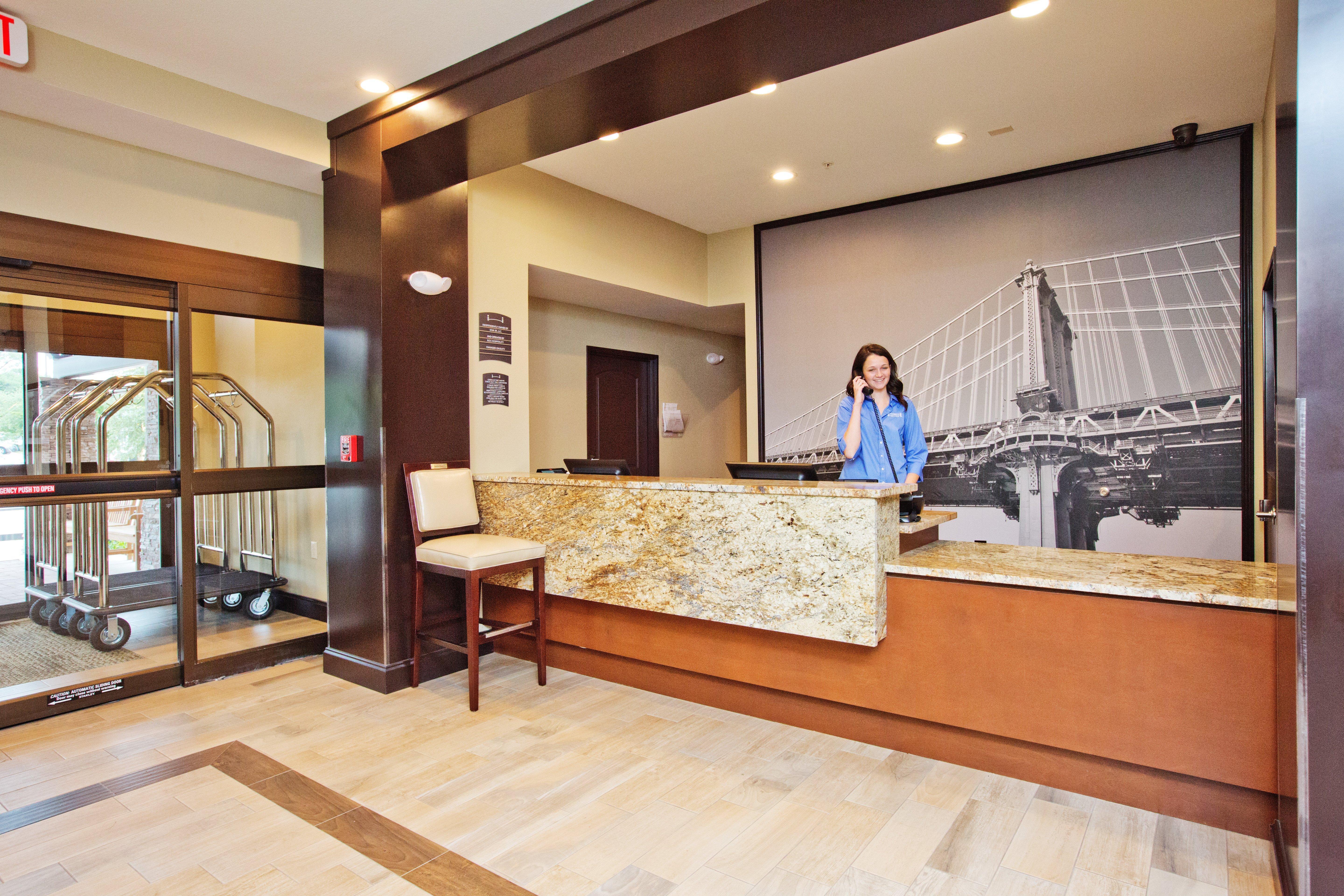 Staybridge Suites Austin South Interstate Hwy 35 By Ihg Eksteriør billede