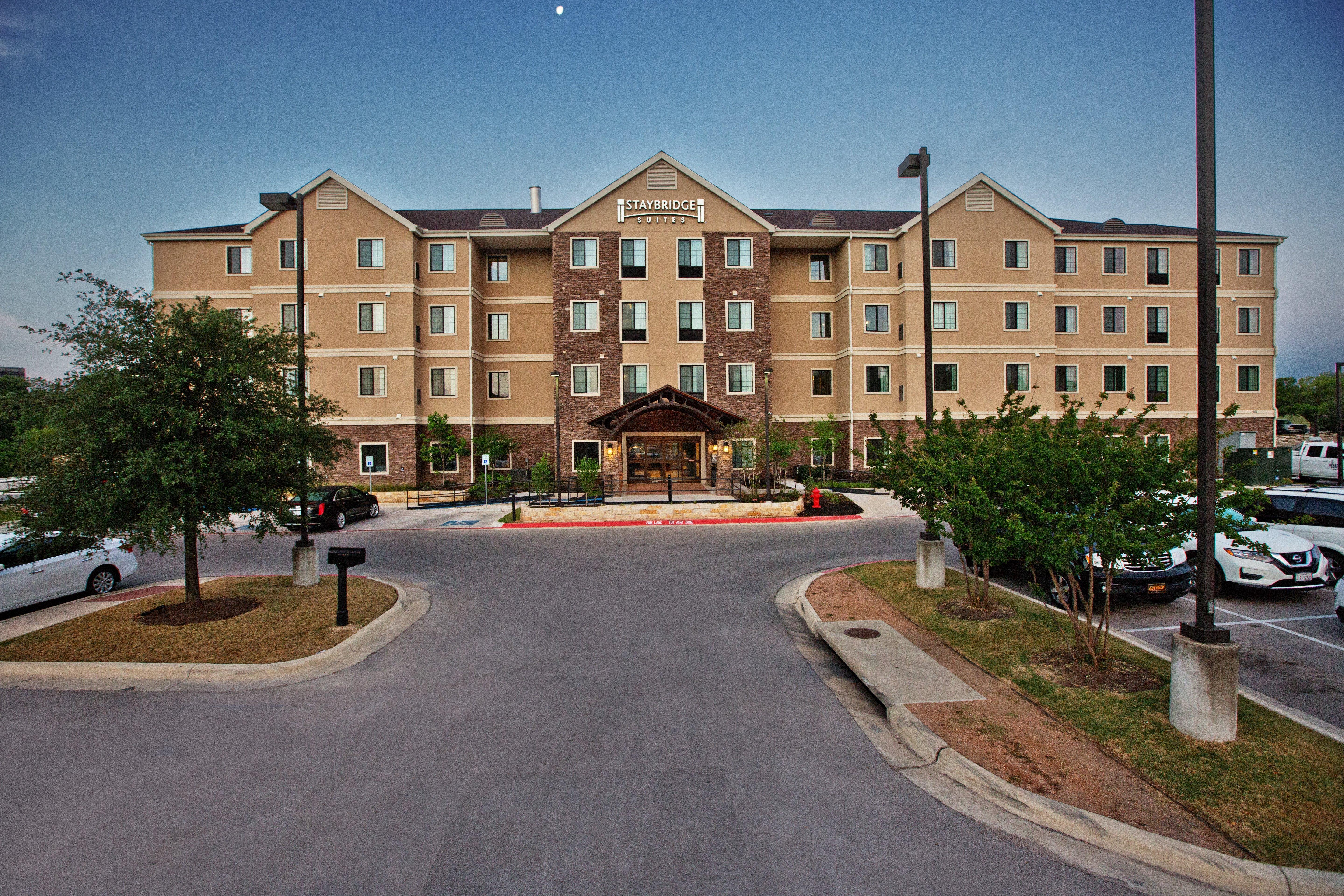 Staybridge Suites Austin South Interstate Hwy 35 By Ihg Eksteriør billede
