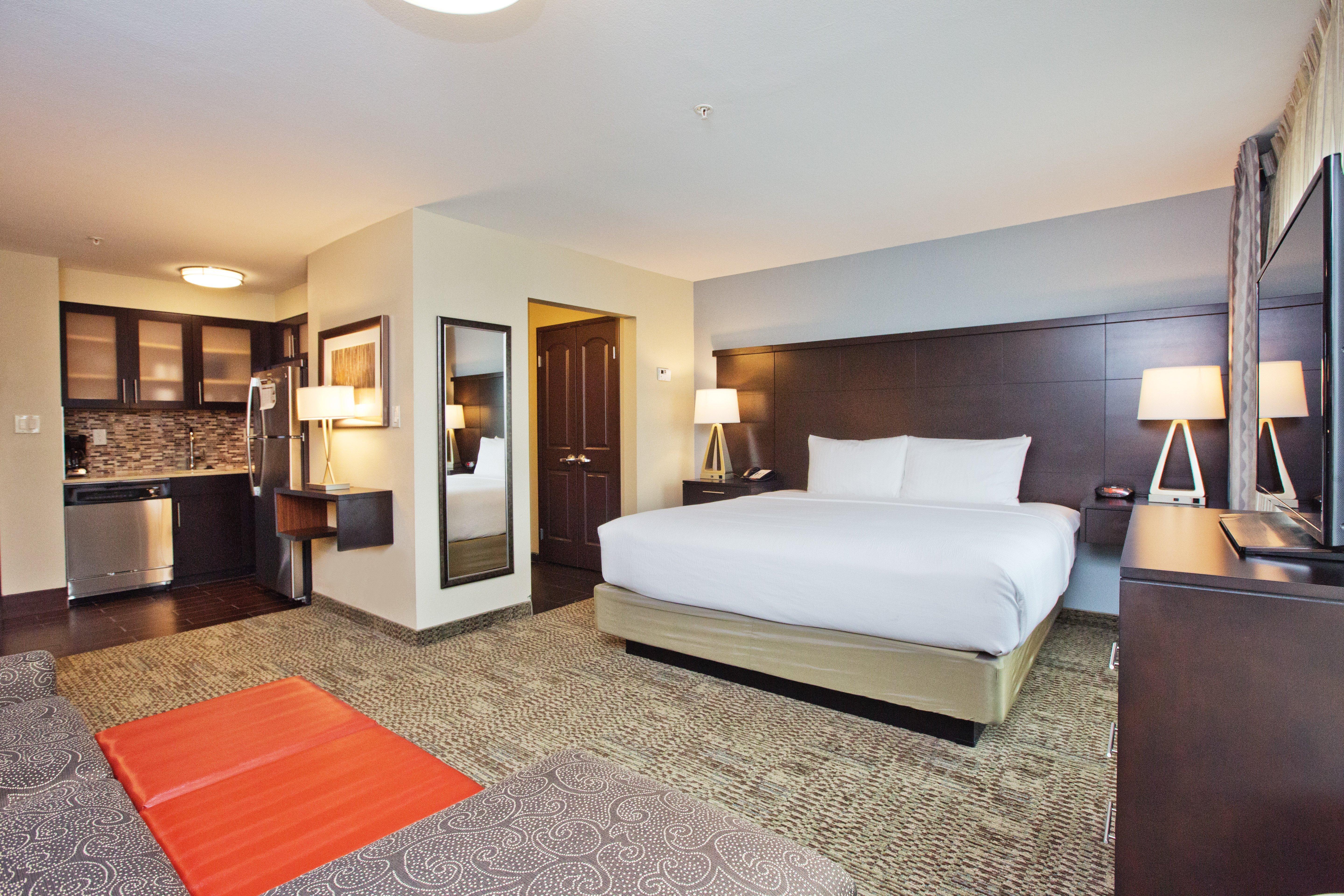 Staybridge Suites Austin South Interstate Hwy 35 By Ihg Eksteriør billede