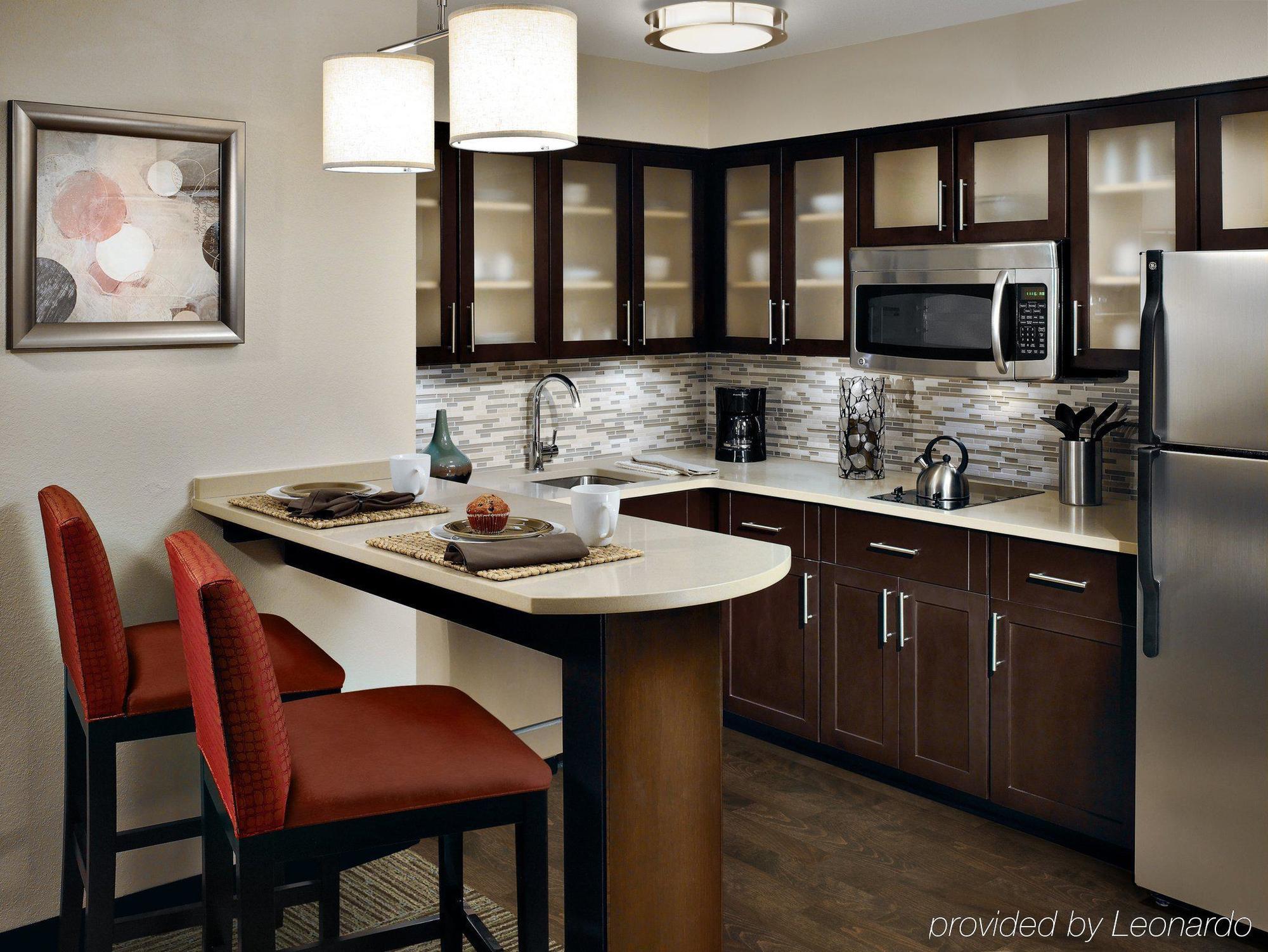 Staybridge Suites Austin South Interstate Hwy 35 By Ihg Eksteriør billede